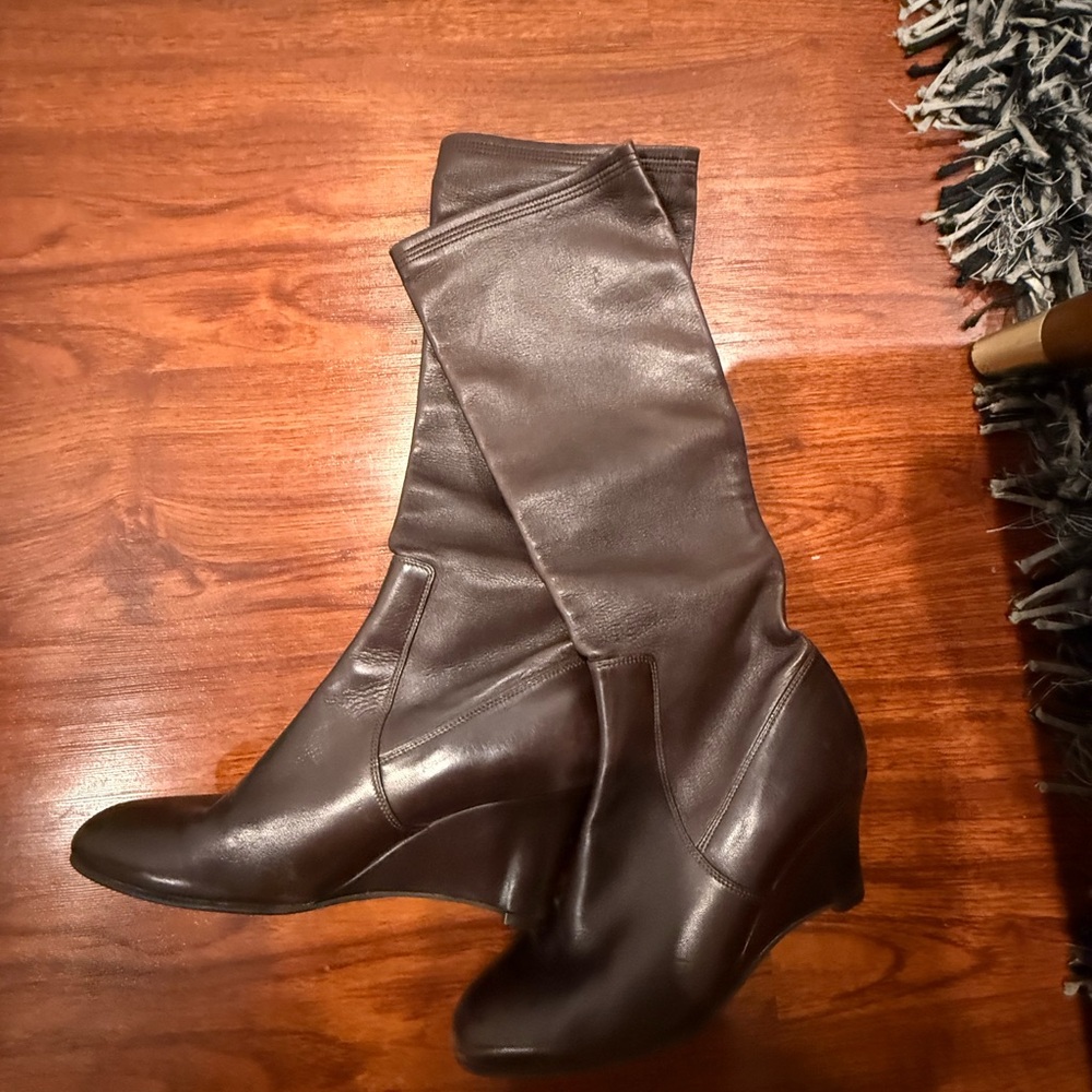 Salvatore Ferragamo Elegant Brown Leather Wedge Boots